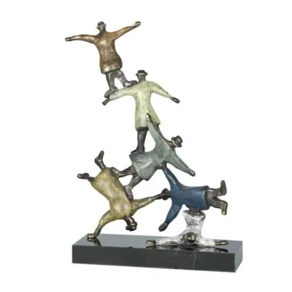 Zdjęcie Niesamowita statuetka z platerowanego brązu