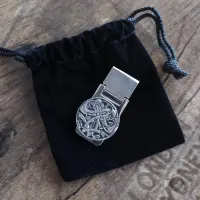 Zdjęcie Cynowy klips do pieniędzy zdobiony celtyckim wzorem