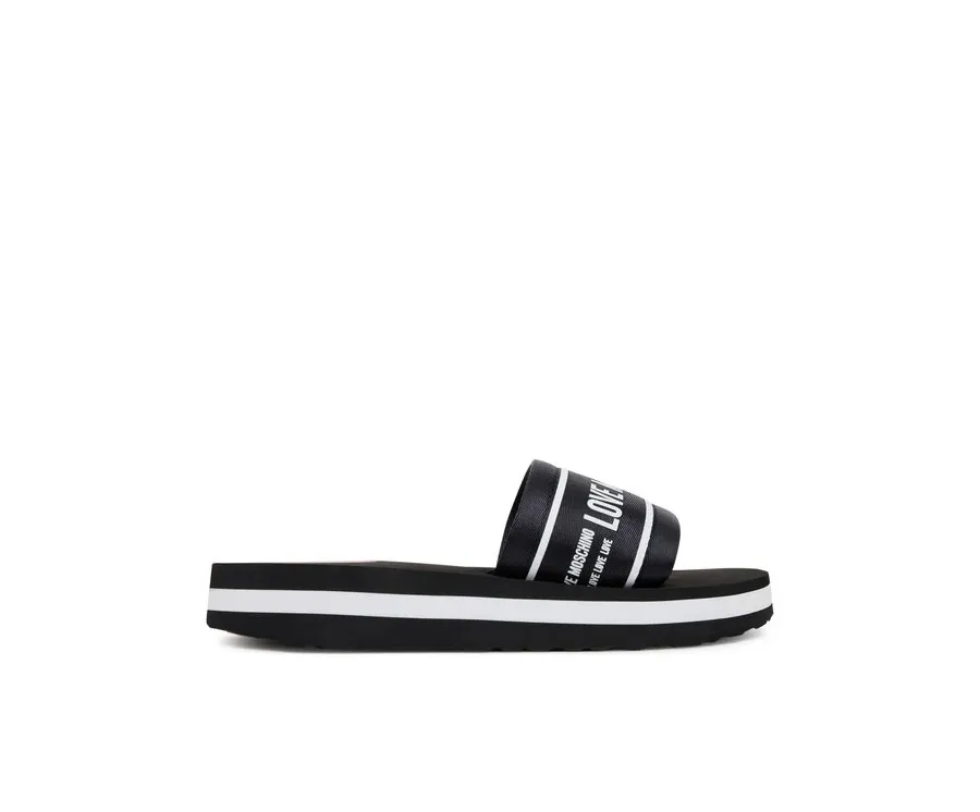 obrazek 1 LOVE MOSCHINO Klapki JA28334G0MIX6000 Czarny
