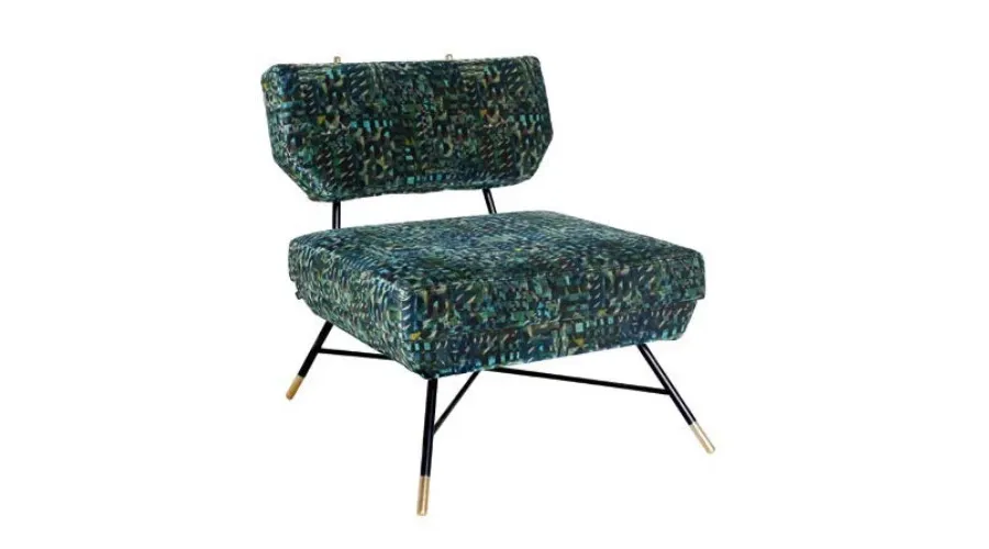 fotel wykonany z designerskiej tkaniny
