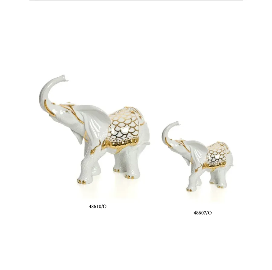 obrazek 2 Porcelanowa figurka słonia w trzech wersjach kolorystycznych