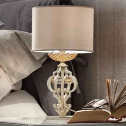 Picture A dazzling gold-colored lamp for the bedroom - Masiero