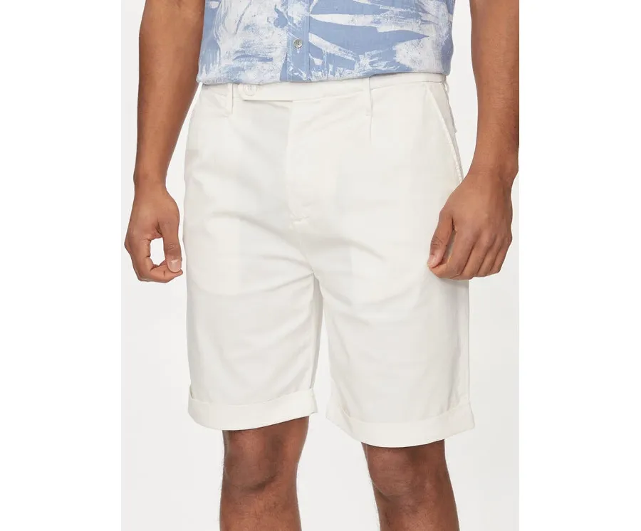 obrazek 1 Guess Szorty materiałowe Noah M4GD14 WG3QA Écru Slim Fit