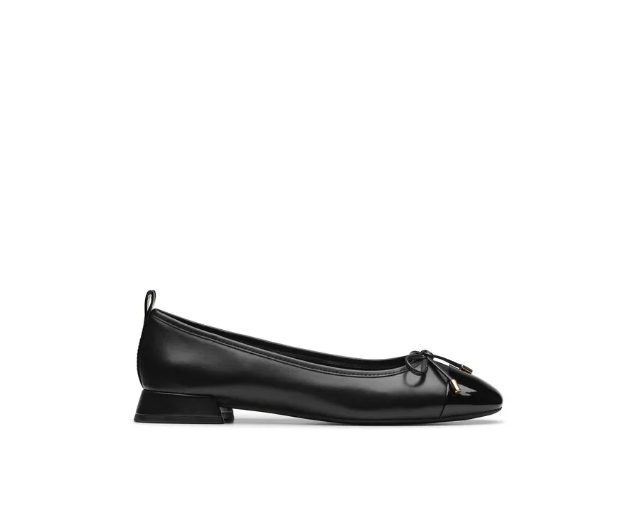 obrazek 1 Clarks Baleriny Ubree15 Poppy 26181322 Czarny