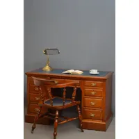 Zdjęcie Antyk z 1880 - Wiktoriańskie, cokołowe biurko z mahoniu, z niebieskim skórzanym blatem