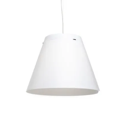 Zdjęcie Stylowa lampa wisząca zewnętrzna w kolorze białym