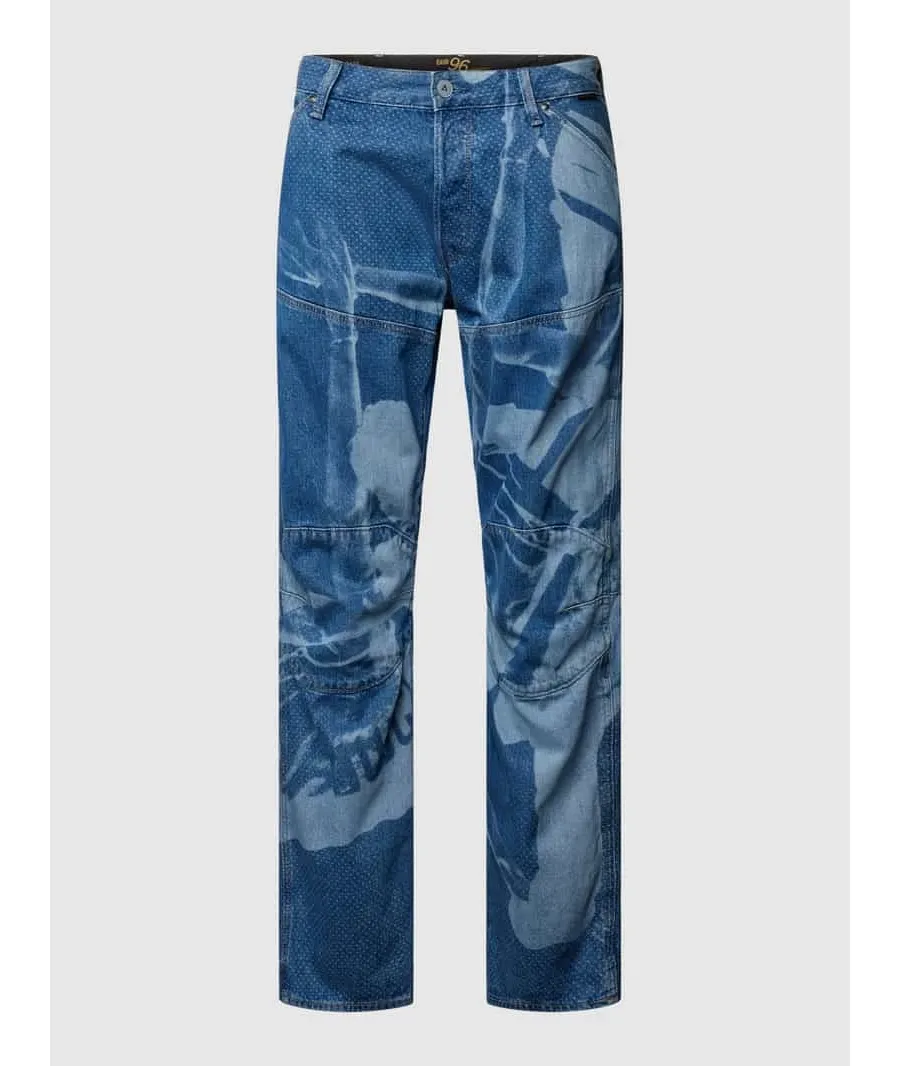 obrazek 1 Jeansy o kroju regular fit ze wzorem na całej powierzchni
