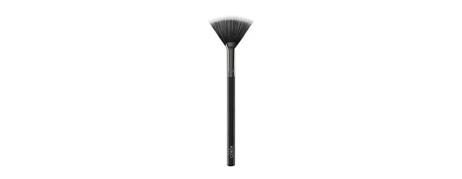 obrazek 1 KIKO Milano Face 12 Powder Fan Brush Pędzelek do pudru 1 szt.