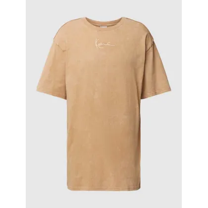 Zdjęcie T-shirt z obniżonymi ramionami