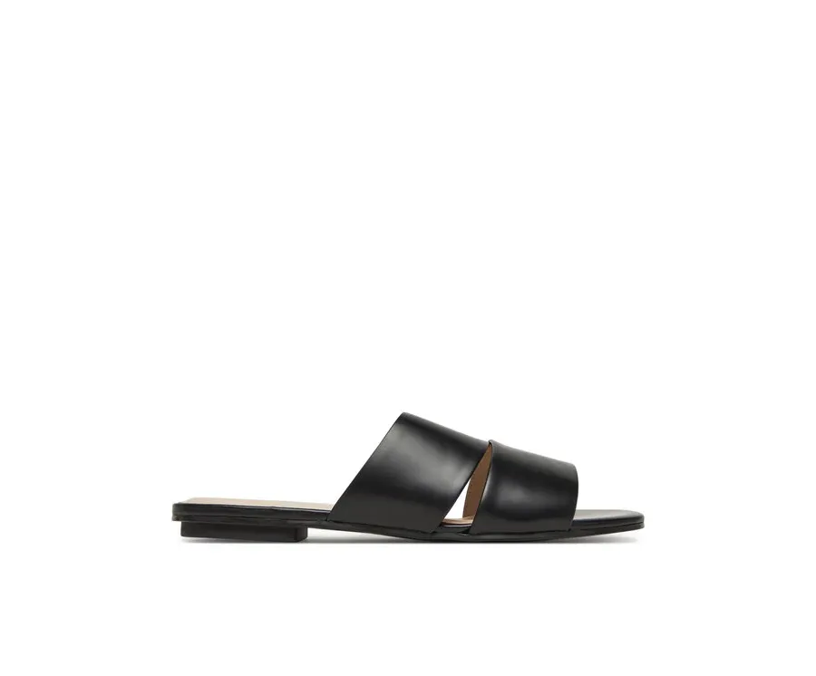 obrazek 1 Calvin Klein Klapki Flat Slide - Lth 2 Straps HW0HW02365 Czarny