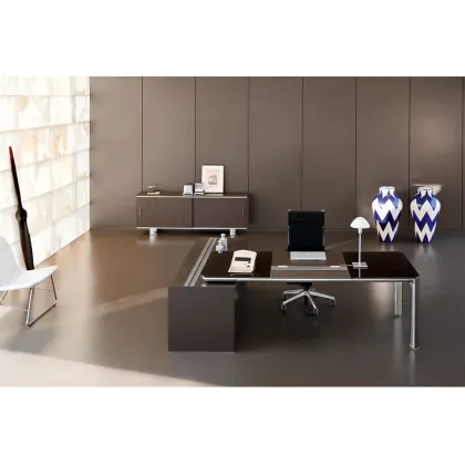 Picture A luxurious desk for modern interiors