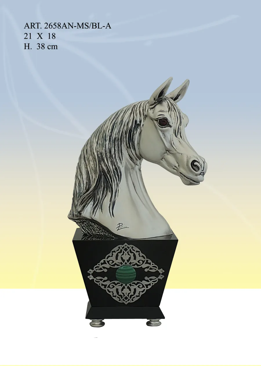 obrazek 1 Prestiżowy posąg z głową konia
