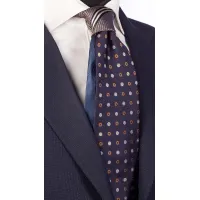 Picture Exclusive, dark tie with a floral pattern and a contrasting knot