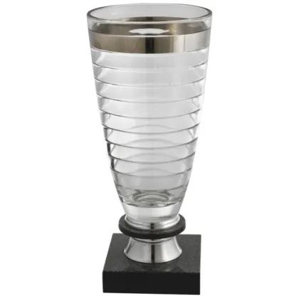 Zdjęcie Trofeum w kształcie wazonu