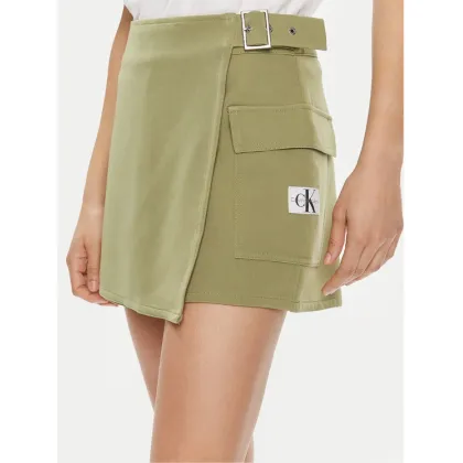 Zdjęcie Calvin Klein Jeans Szorty materiałowe J20J223461 Zielony Regular Fit