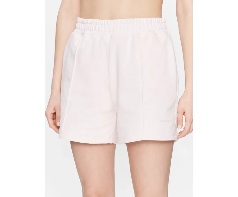 obrazek 1 New Balance Szorty sportowe WS23552 Różowy Relaxed Fit