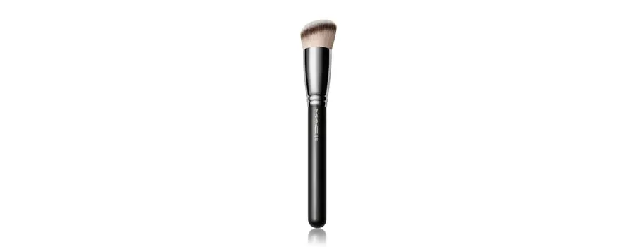 obrazek 1 MAC Brushes 170 Synthetic Rounded Slant Brush Pędzelek do konturowania 1 szt.