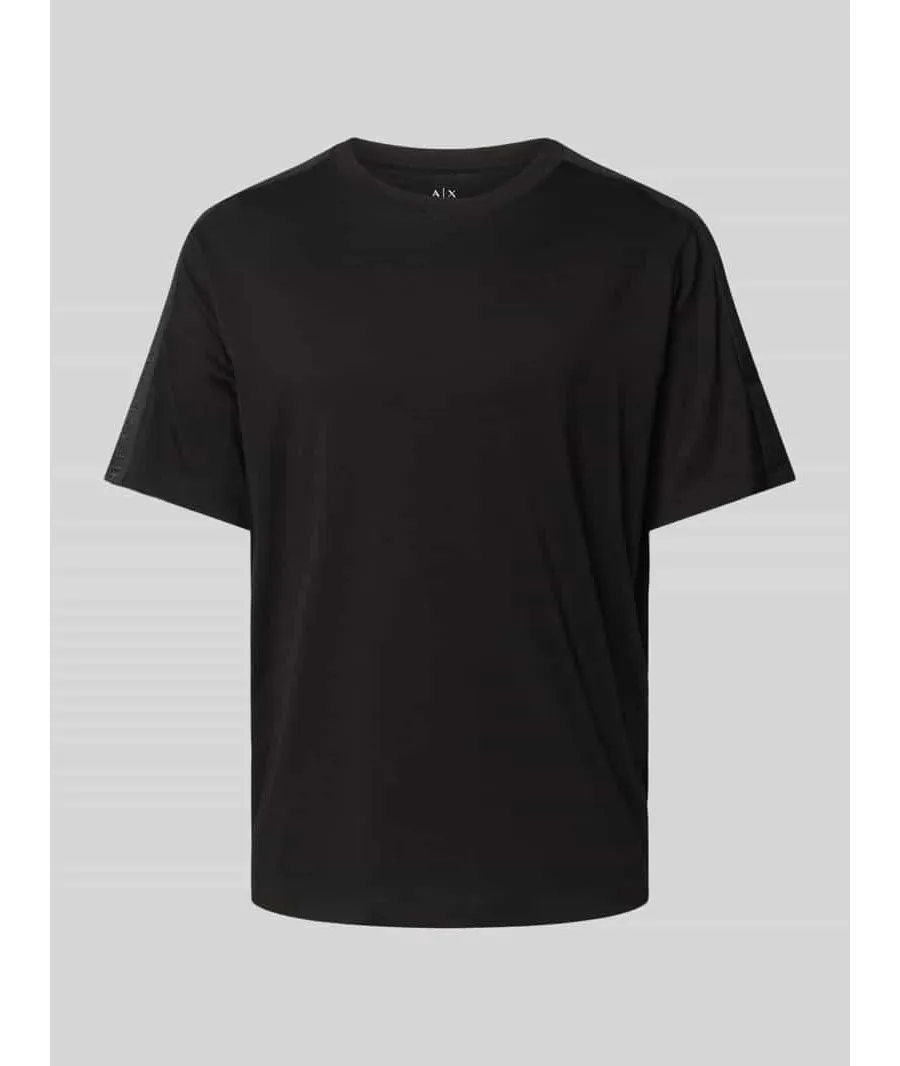 obrazek 1 T-shirt z detalami z logo