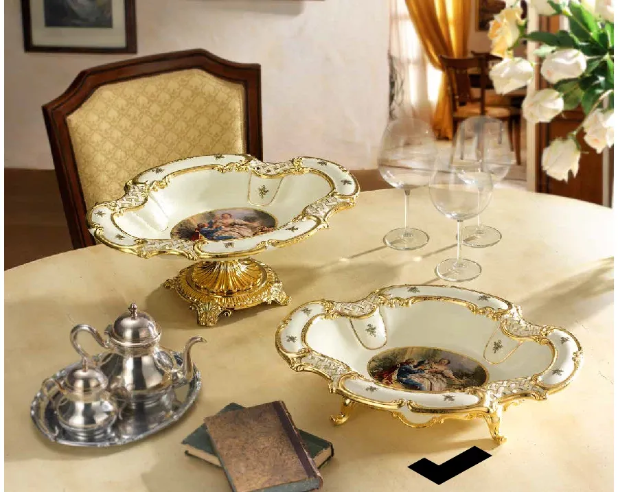 obrazek 1 Ceramiczna patera w barokowym stylu na nóżkach - Bruno Costenaro