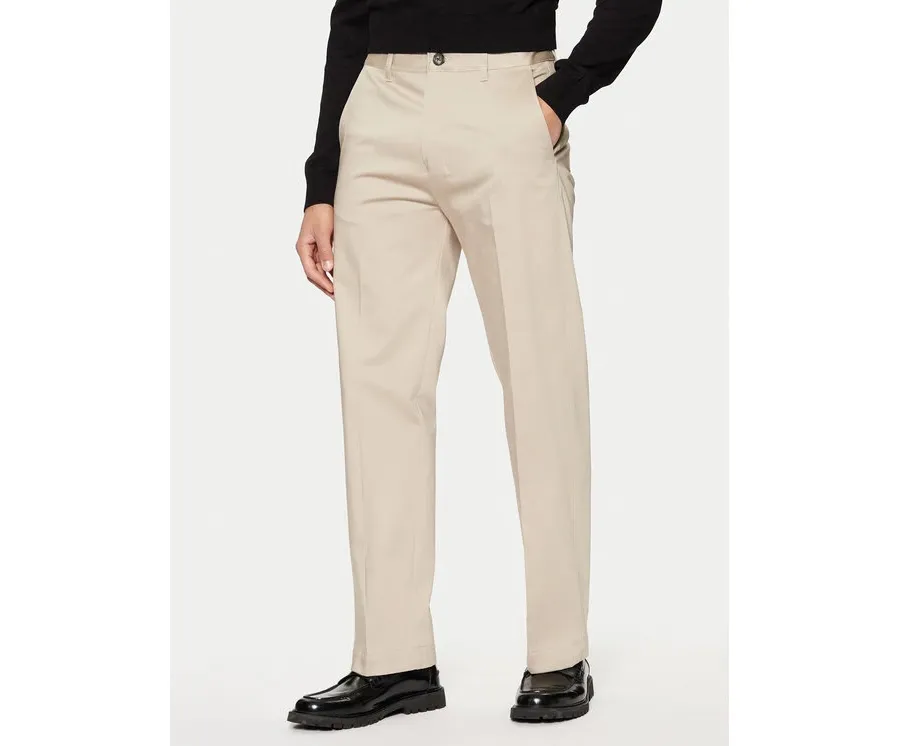 obrazek 1 AMI PARIS Chinosy HTR005.CO0009 Beżowy Regular Fit