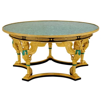 Zdjęcie Unikatowy stół pokryty kamieniem malachitowym z nogami 5 skrzydlatych gryfów