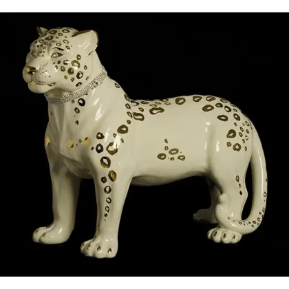 Picture A charming ceramic leopard