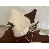 Zdjęcie Wyjątkowy dywan ze skóry owczej do stylowych wnętrz