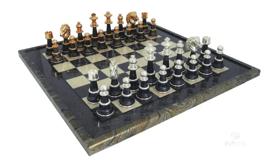 picture 1 Original chess set