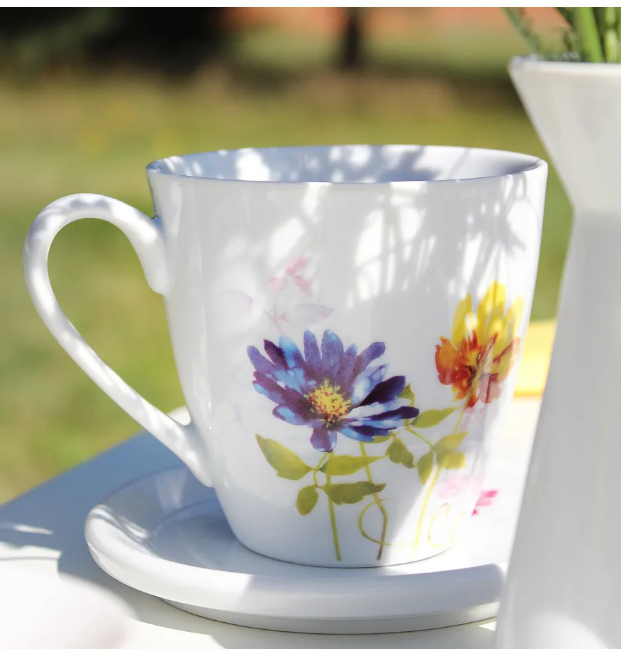 obrazek 2 Wyjątkowa porcelanowa podstawka zdobiona motywem kwiatowym - Leander