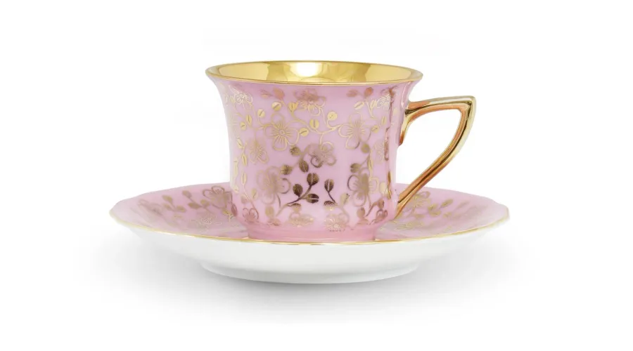 obrazek 1 Porcelanowa filiżanka do kawy Windsor ze spodkiem w kolorze różowym zdobiona złotym motywem kwiatowym – Leander