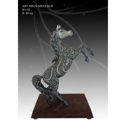Zdjęcie Luksusowa figura konia idealna na prezent