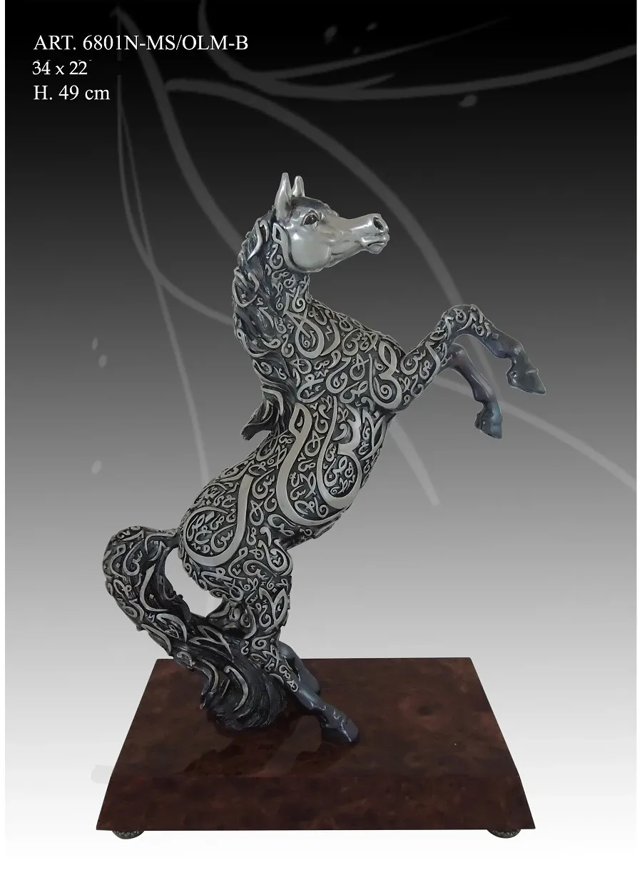 obrazek 1 Luksusowa figura konia idealna na prezent