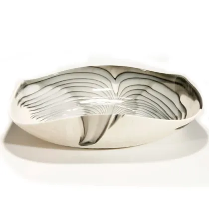 Zdjęcie Kwadratowa wzorzysta misa ze szkła murano