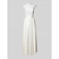 Zdjęcie Suknia ślubna z kwiatowymi haftami