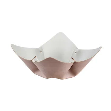 Zdjęcie Stylowa misa na owoce w kolorze pudrowego różu