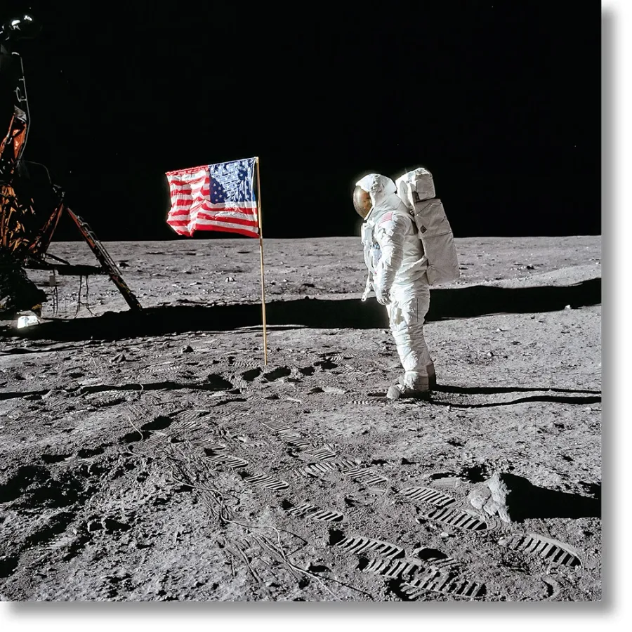 obrazek 1 Książka Buzz Aldrin. Apollo 11. ‘Flaga na Księżycu’ - Taschen
