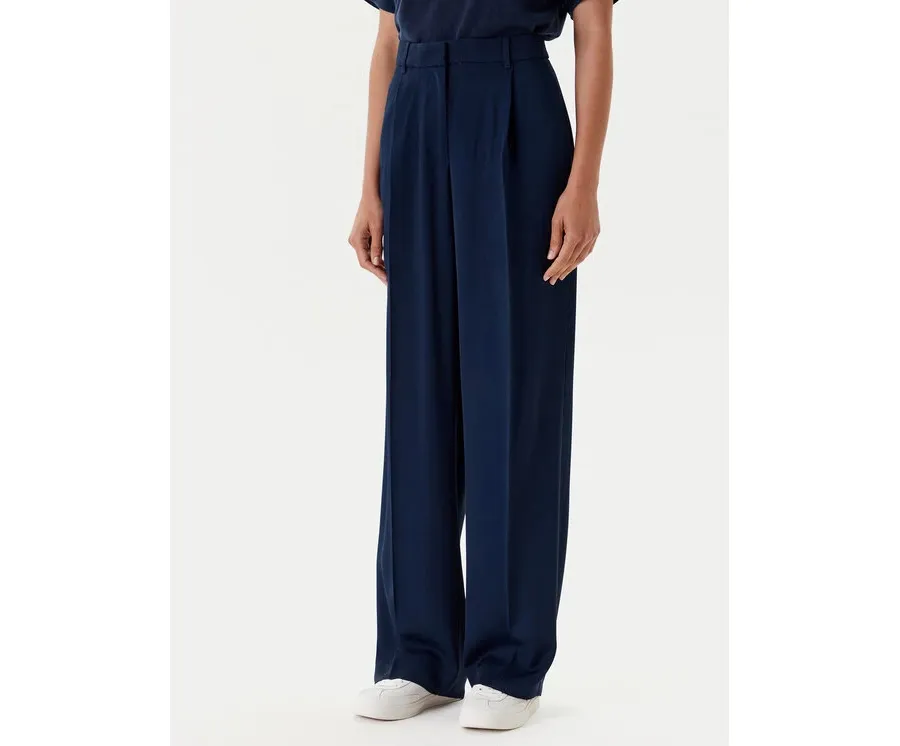 obrazek 1 Tommy Hilfiger Spodnie materiałowe WW0WW46749 Granatowy Relaxed Fit