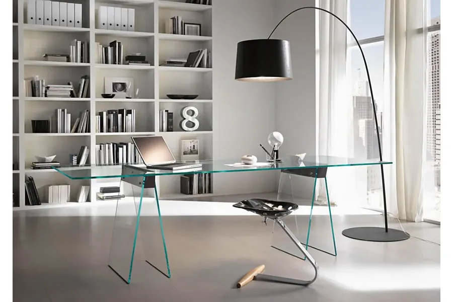 obrazek 3 Włoski stół wykonany ze szkła typu extraclear - Tonelli Design