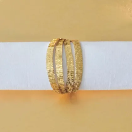 Picture Modern Shine napkin ring, gold version