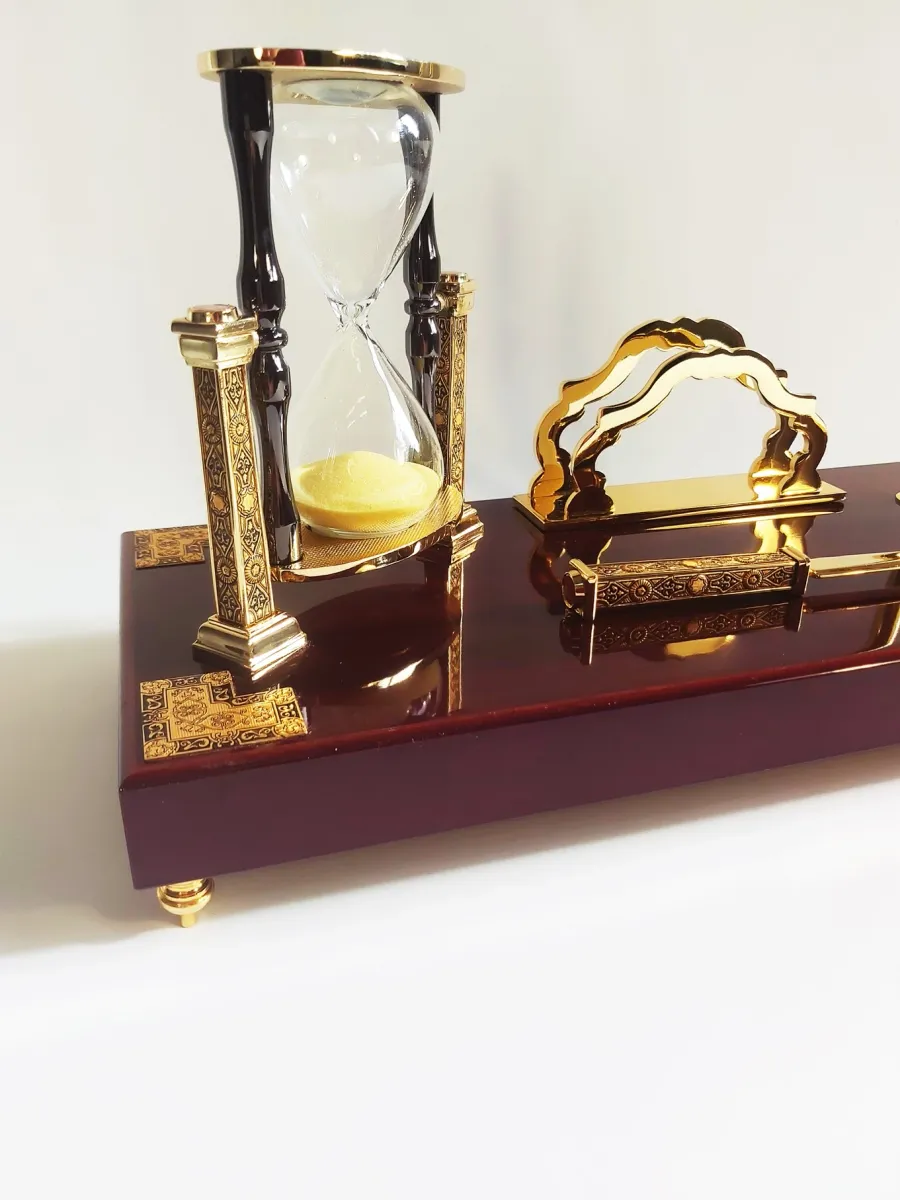picture 4 Desk Set with hourglass Jules Verne