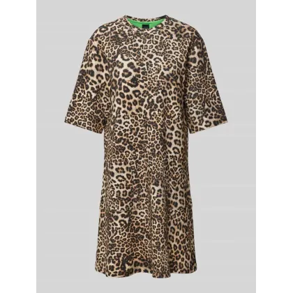 Zdjęcie Sukienka T-shirtowa PLUS SIZE z efektem stopniowania