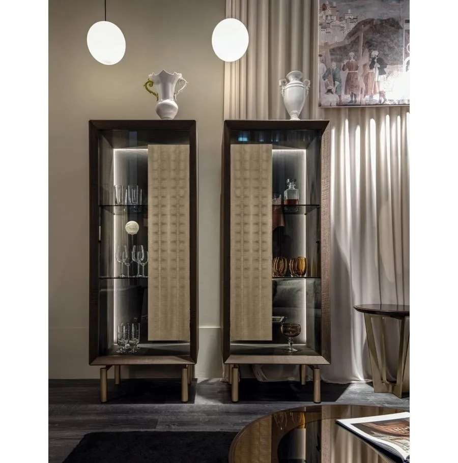 obrazek 1 Ekskluzywna witryna Quadro do salonu