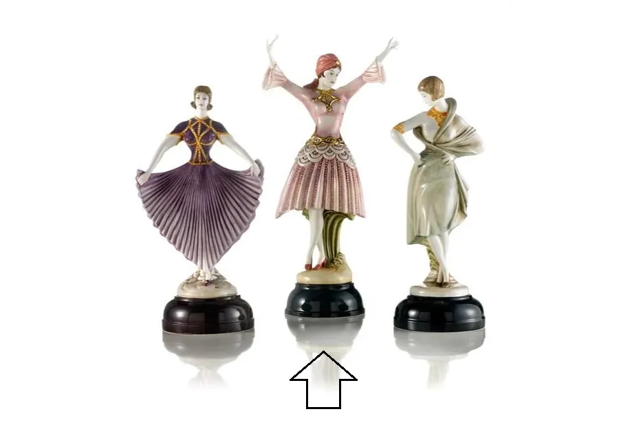 obrazek 1 Dekoracyjna figurka baleriny wykonana z ceramiki - Ceramiche ML