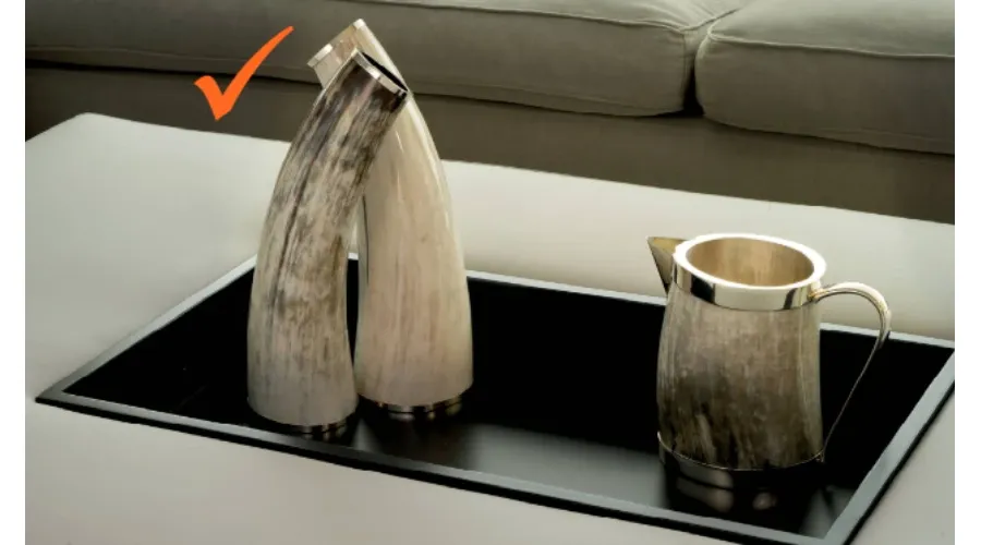 obrazek 1 Urokliwy wazon z mosiężnego rogu z połyskiem