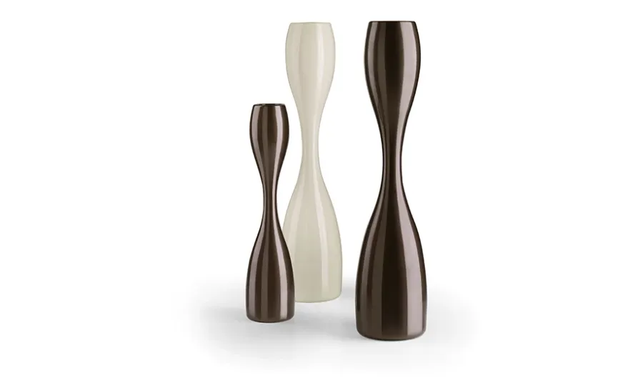 obrazek 1 Designerski wazon w stylu minimalistycznym do nowoczesnych ogrodów i wnętrz - Plust