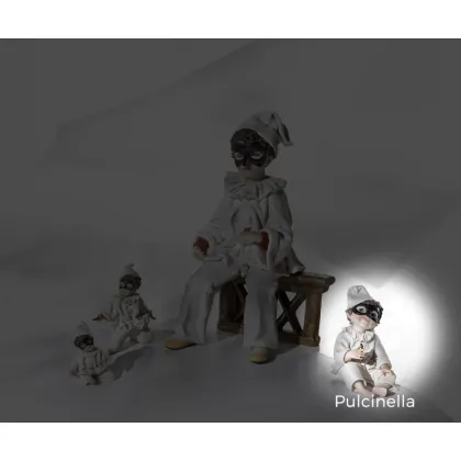Zdjęcie Figurka chłopczyka w masce - Sibania