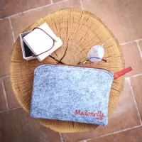 Zdjęcie Ręcznie wykonana kosmetyczka podróżna zamykana na zamek dla przedsiębiorstw