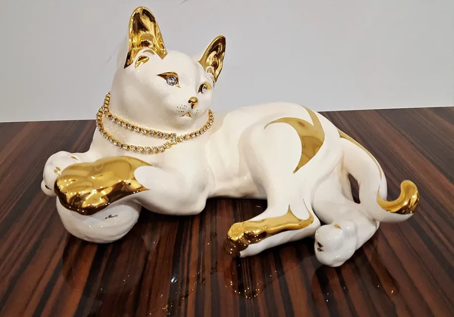 obrazek 5 Ceramiczny kot z piłką