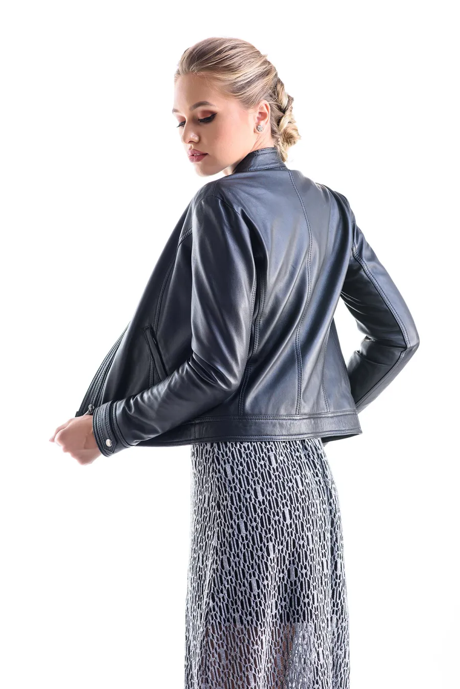 picture 2 Short and stylish sheepskin jacket - A&A Vesa