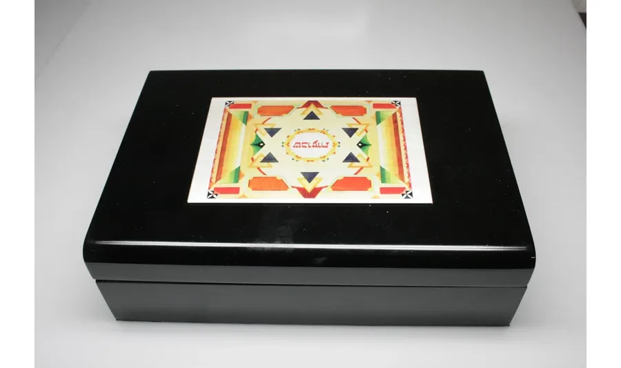 picture 3 Fountain Pen Shavuot Pearl and Gold Limited Edition